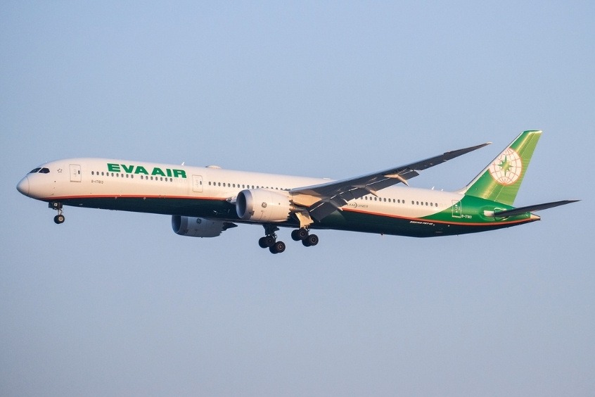 EVA Air - Hãng hàng không khai thác chuyến bay từ Hà Nội đi Đài Bắc