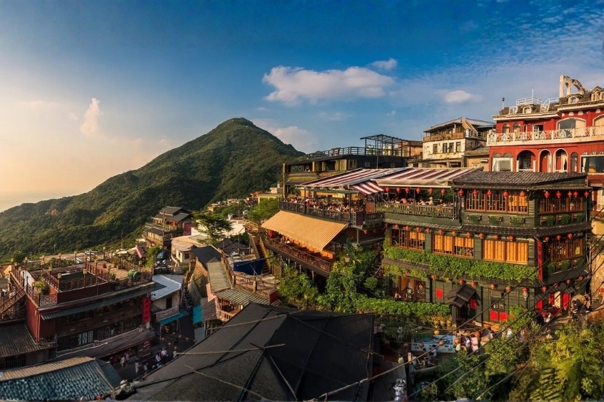 Làng cổ Cửu Phần - Khu phố tấp nập với những con hẻm nhỏ và nét ẩm thực đường phố đặc sắc 