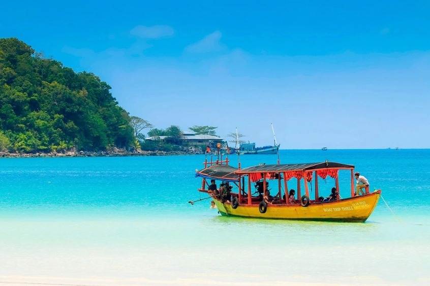 Đảo Koh Rong Samloem - Koh Rong Samloem lại là nơi của sự bình yên và lãng mạn (Nguồn: Internet)