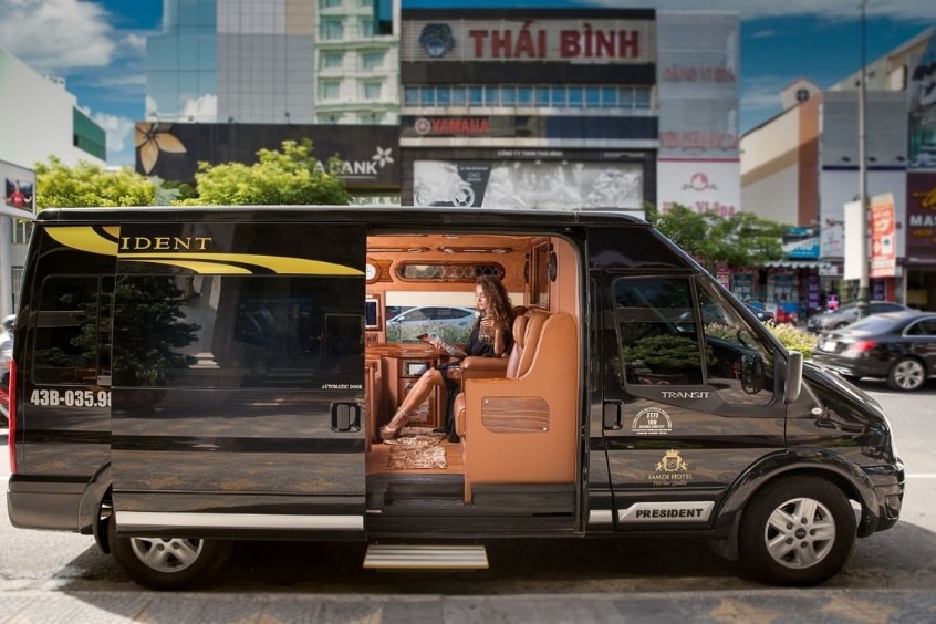 Xe đưa đón của khách sạn - Nhiều khách sạn tại Đà Nẵng cung cấp dịch vụ đưa đón sân bay theo yêu cầu