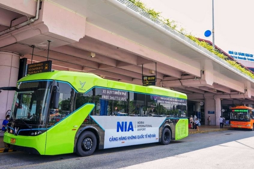Xe buýt sân bay - Phương án tiết kiệm, thời gian di chuyển lâu, phù hợp hành khách không vội 