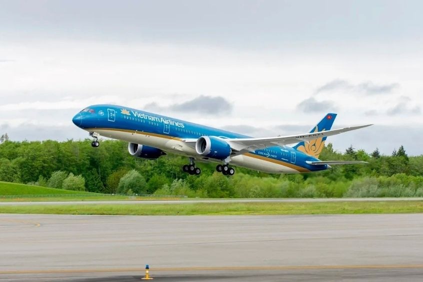 Vietnam Airlines - Hãng hàng không khai thác chuyến bay từ Hà Nội đi Thâm Quyến