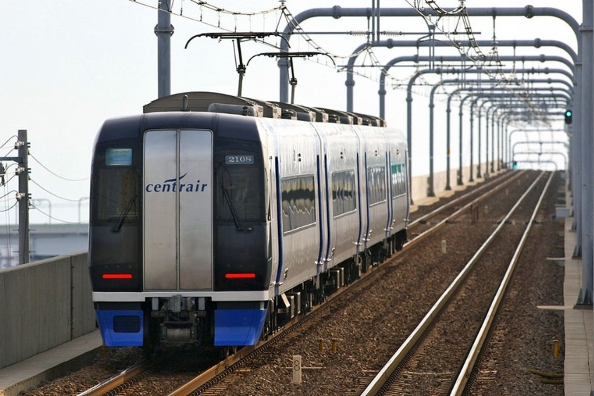 Tàu μ-SKY là loại phương tiện trung chuyển hành khách từ Sân bay Nagoya vào trung tâm thành phố  