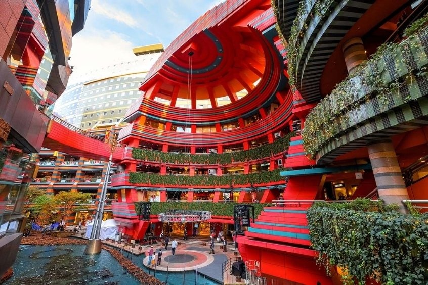 Vé máy bay từ Hà Nội đi Fukuoka - Canal City Hakata là một khu phức hợp mua sắm và giải trí lớn ở Fukuoka