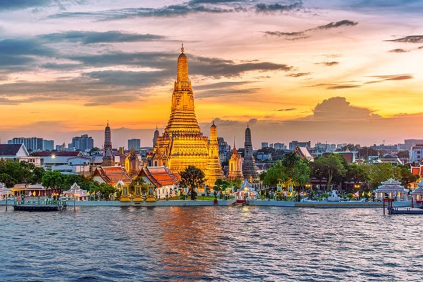 Vé máy bay từ Đà Nẵng đi Bangkok - Chùa Bình Minh là một ngôi chùa Phật giáo nổi tiếng ở Bangkok (Nguồn: Internet)