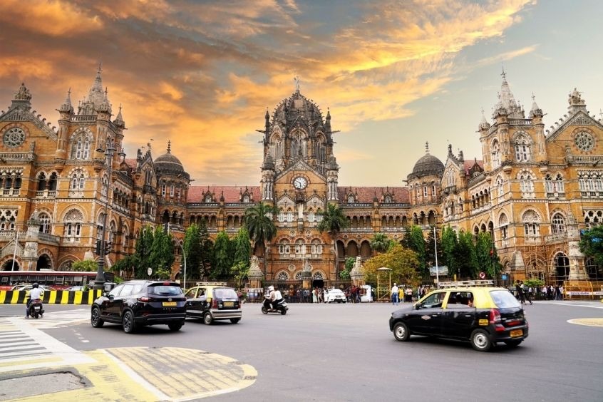 Vé máy bay từ Hà Nội đi Mumbai - Ga Chhatrapati Shivaji Terminus Di sản Thế giới được UNESCO công nhận