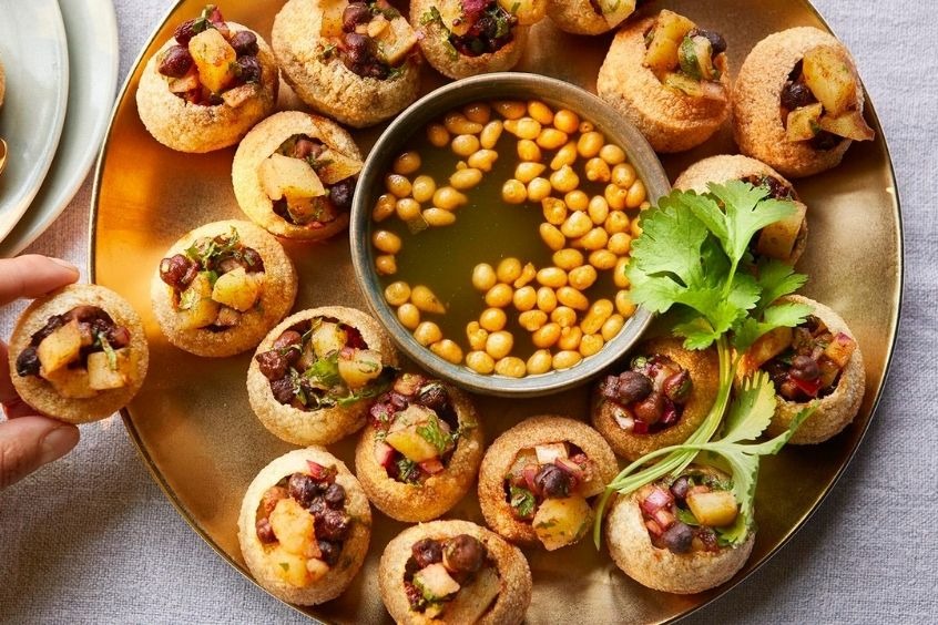 Pani Puri - Món ăn vặt đường phố nổi tiếng của Ấn Độ