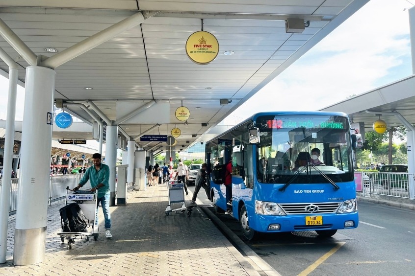 Xe buýt công cộng - Xe buýt tiết kiệm, phù hợp cho hành khách có nhiều thời gian