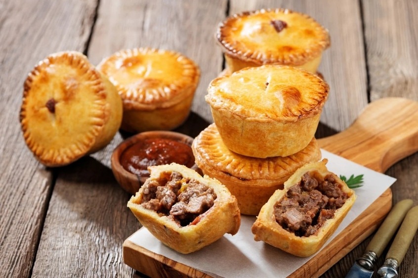 Meat Pie - Người Úc thường dùng Meat Pie trong các bữa ăn nhanh