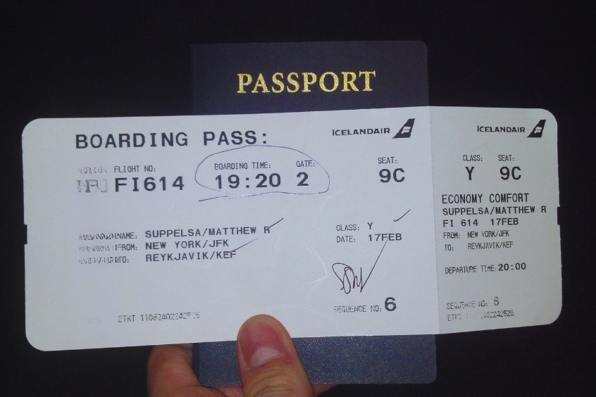 Đổi vé máy bay Icelandair nhanh chóng và đơn giản tại 190 Booking