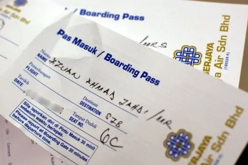 Đổi vé máy bay Berjaya Air nhanh chóng cùng 190 Booking