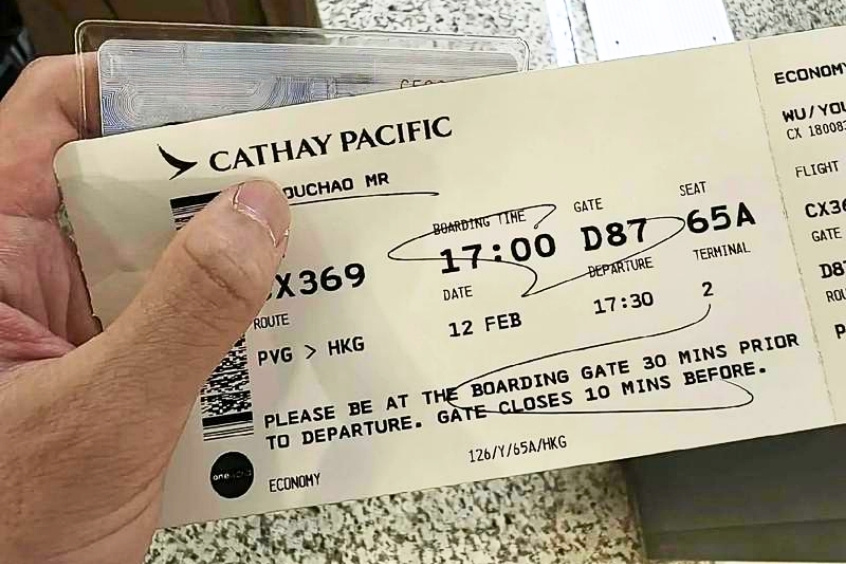 Dịch vụ đổi vé máy bay Cathay Pacific Airways nhanh chóng tại 190 Booking (Nguồn: Internet)