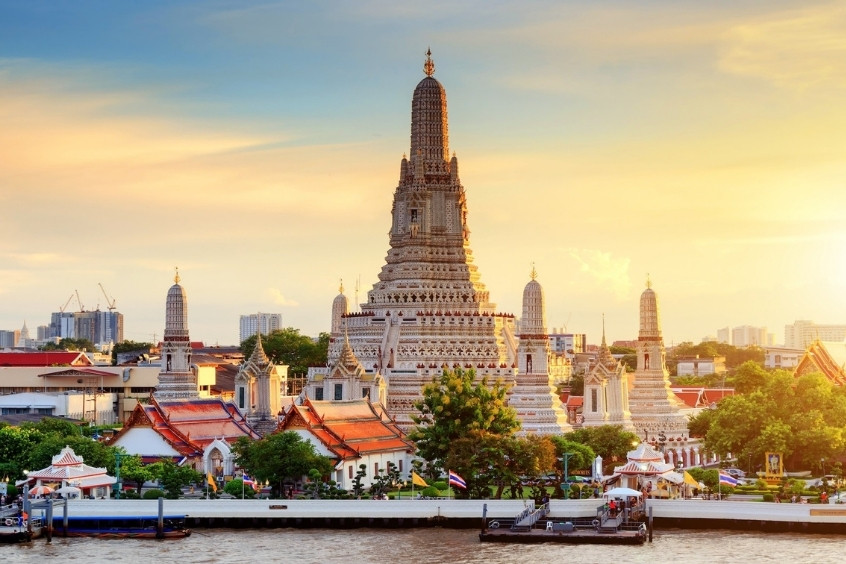 Wat Arun Ratchawararam: Dấu ấn kiến trúc của du lịch Thái Lan