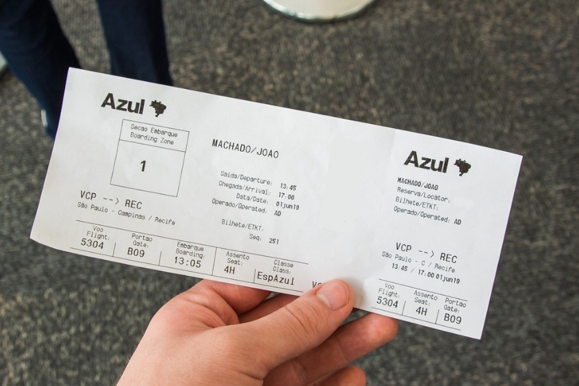 Đổi vé máy bay Azul Brazilian Airlines tiện lợi và an toàn tại 190 Booking