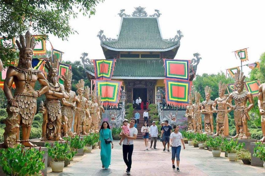 Xuân về trên Phố Núi du lịch Pleiku vươn mình rực rỡ