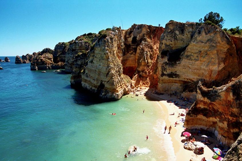 Bình yên và choáng ngợp trước khung cảnh ngoạn mục của bờ biển Tây Algarve