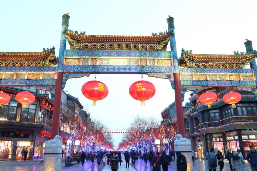 Dạo bước trên Phố Tiền Môn, cảm nhận không khí cổ kính và nhộn nhịp của thủ đô