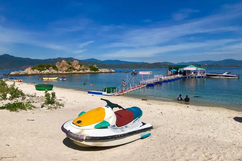 Thiên đường san hô giữa lòng Cam Ranh - Bãi Nhà Cũ 