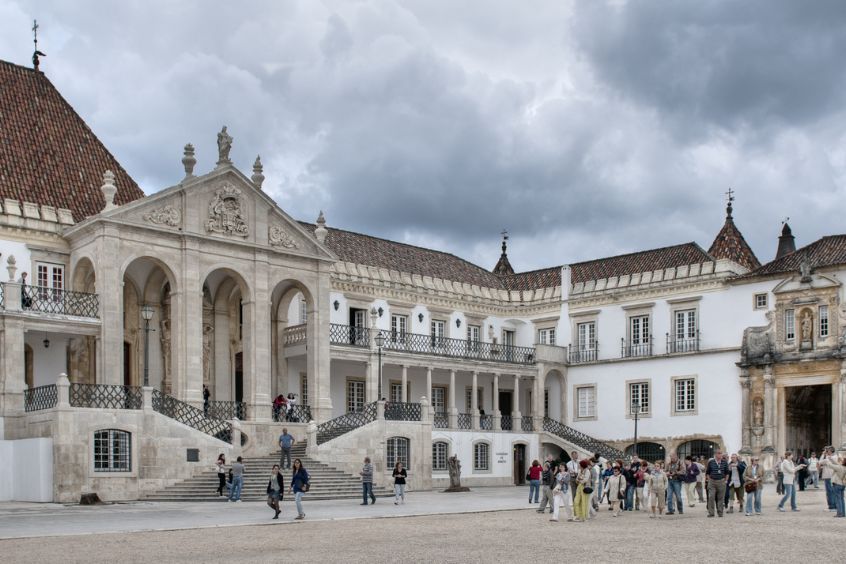 Check-in Đại học Coimbra - Cảm nhận bề dày lịch sử và tri thức ngàn năm