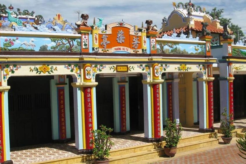 Dạo bước trong Làng cổ Phú Vinh, cảm nhận hồn quê giữa lòng đô thị