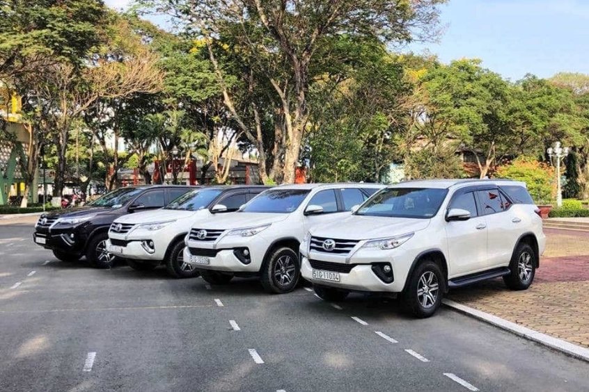 Thuê xe ô tô tự lái, có tài xế - Hành trình an toàn, tiện nghi và thoải mái cho chuyến du lịch của bạn 