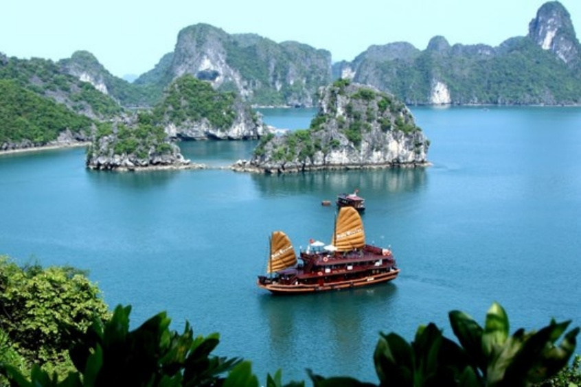 "Kỳ quan trong lòng đất Việt" - Kinh nghiệm du lịch Quảng Ninh từ 190 Travel 