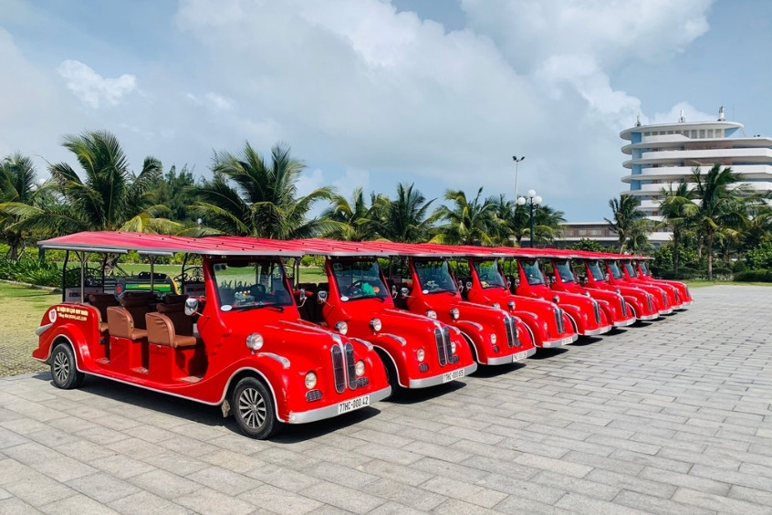 Xe điện là phương tiện tiện lợi và thân thiện môi trường để khám phá thành phố Quy Nhơn và các khu du lịch nổi bật của Bình Định (Nguồn: Internet)