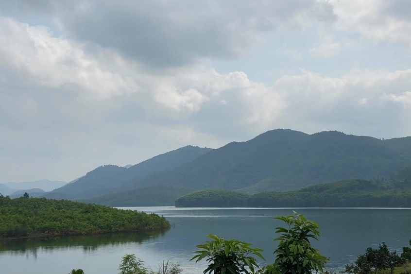 Khu du lịch sinh thái hồ Trại Tiểu