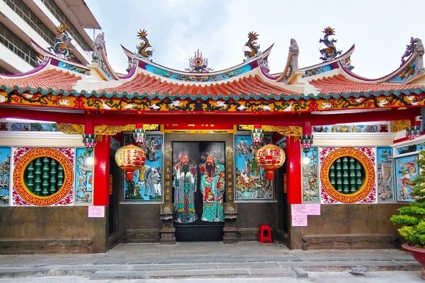 Chùa Ông Bổn - Kiệt tác kiến trúc Trung Hoa cổ kính