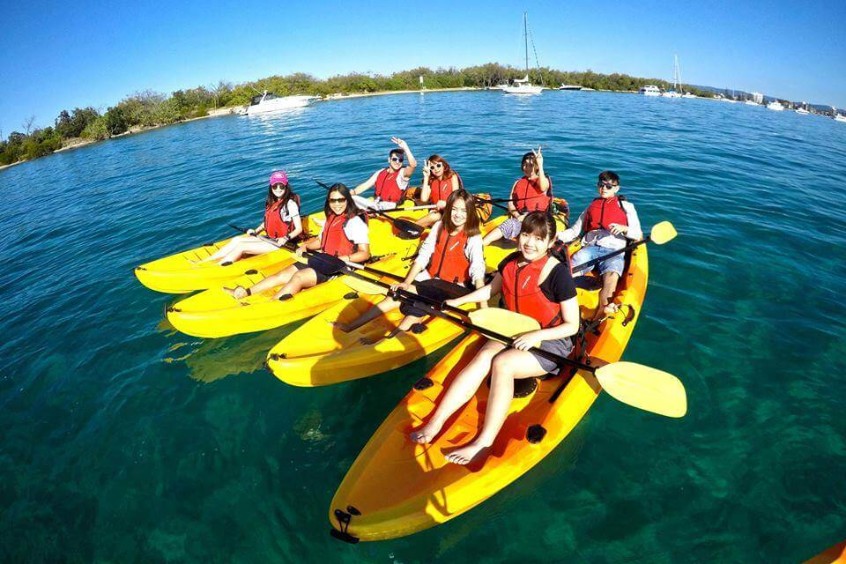 chèo thuyền kayak khám phá vẻ đẹp yên bình