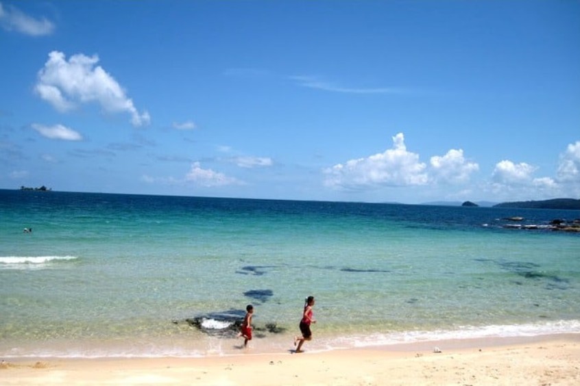 Bãi biển Gành Dầu Phú Quốc Kiên Giang êm đềm, cát trắng mịn