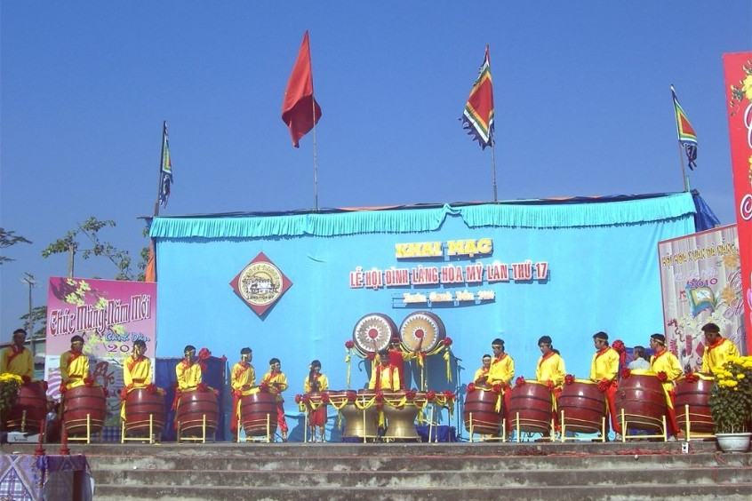 lễ hội làng hòa mỹ