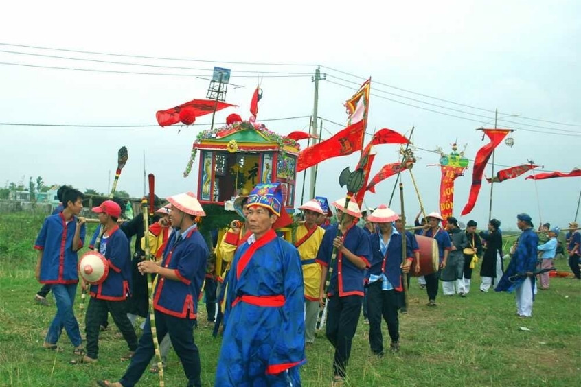 Lễ Rước Thần Nông Về Đình