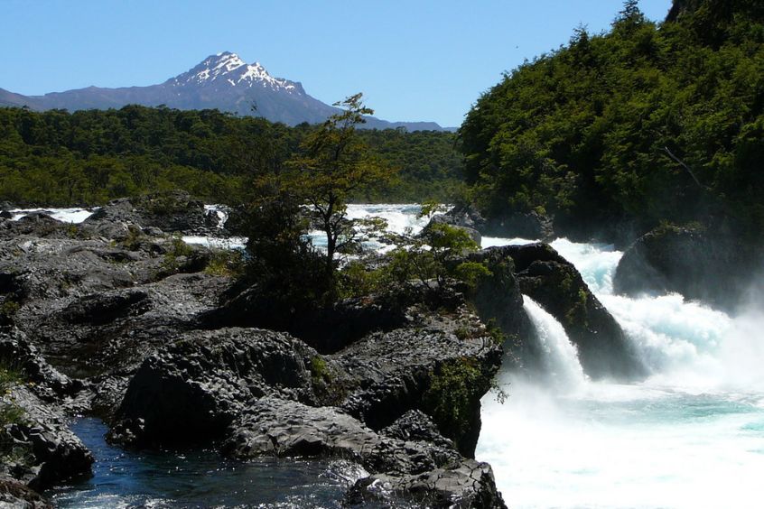 Check-in Saltos del Petrohué - Cảm nhận sự tươi mát và năng lượng từ dòng thác
