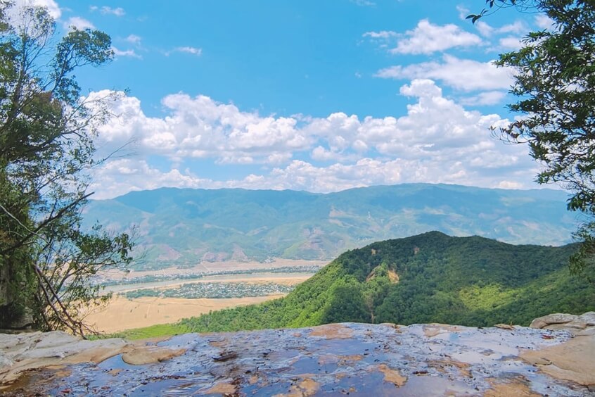  Thác Khe Lim là một tuyệt tác thiên nhiên của Quảng Nam