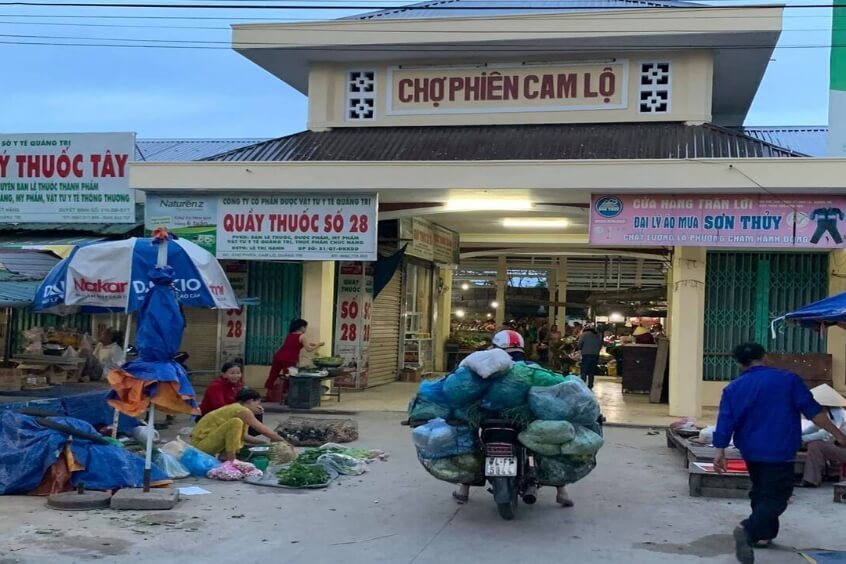 Đến Chợ phiên Cam Lộ để cảm nhận nhịp sống và sự thân thiện của người dân Quảng Trị