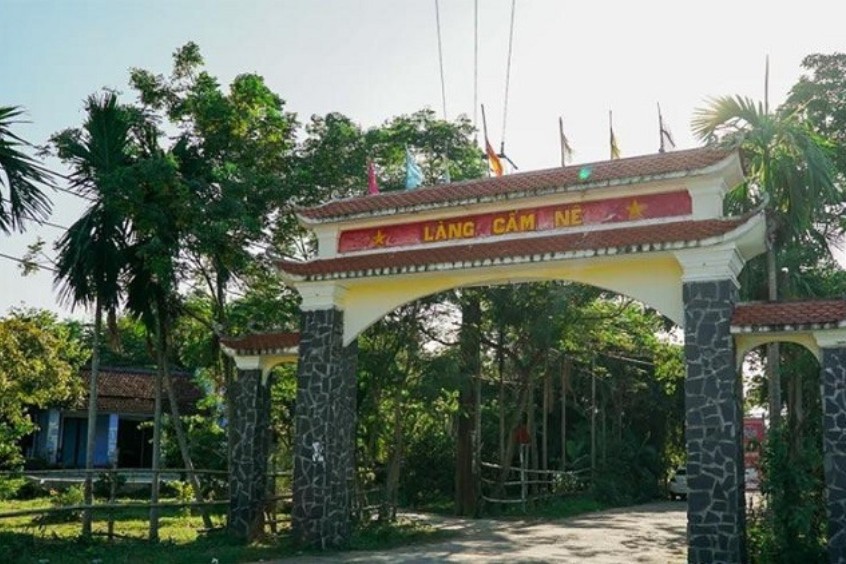 cổng làng chiếu cẩm nê