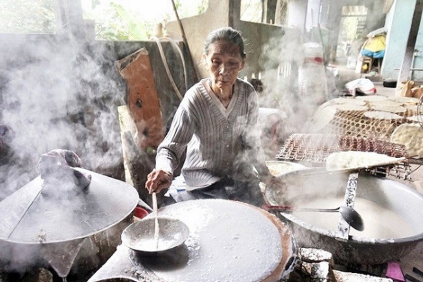 Làng bánh tráng Túy Loan