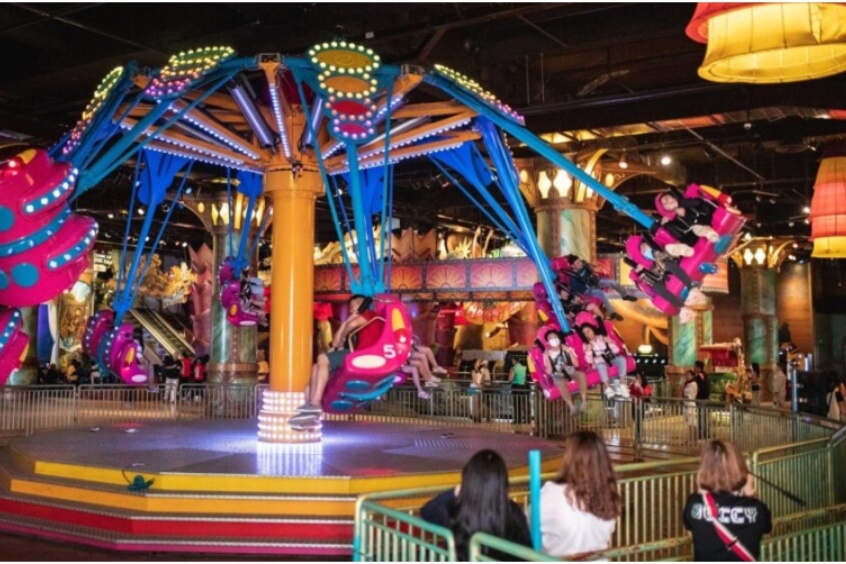 Đu quay diệu kì tại khu vui chơi ở Bà Nà Hills (nguồn Internet)