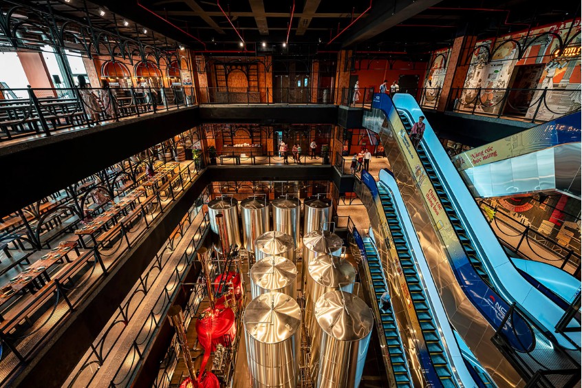 Nhà bia Sun KraftBeer trên đỉnh Bà Nà Hills 