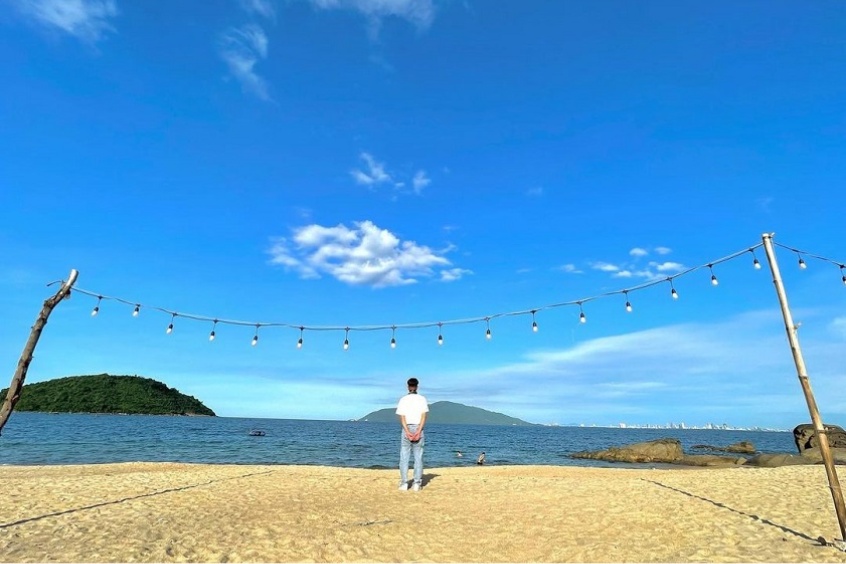 Bãi Biển Làng Vân Đà Nẵng