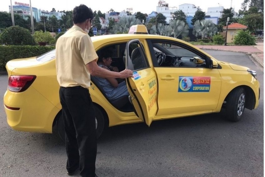 di chuyển đến bãi Non Nước