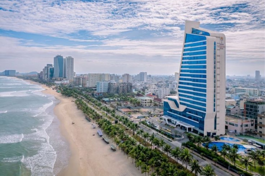 vài nét về bãi tắm phạm văn đồng đà nẵng