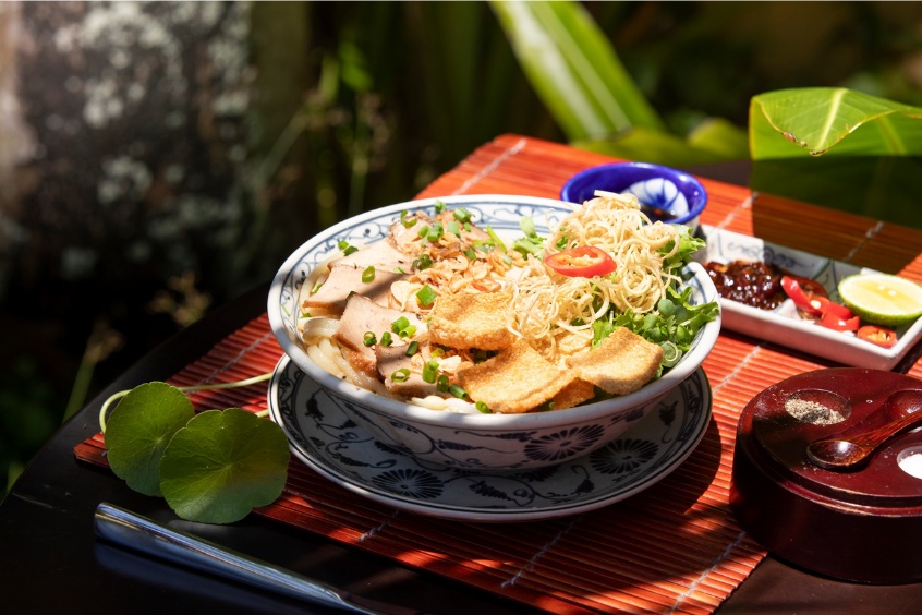 cao lầu đà nẵng