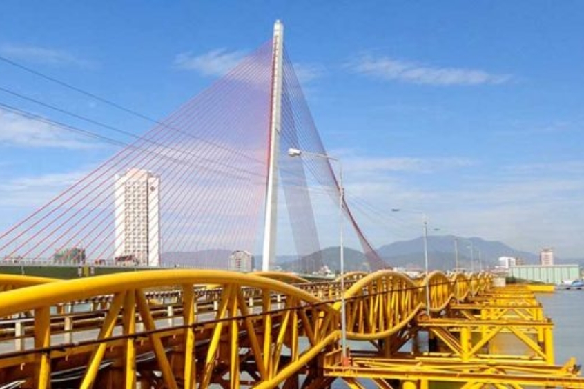 Cận cảnh cầu Nguyễn Văn Trỗi