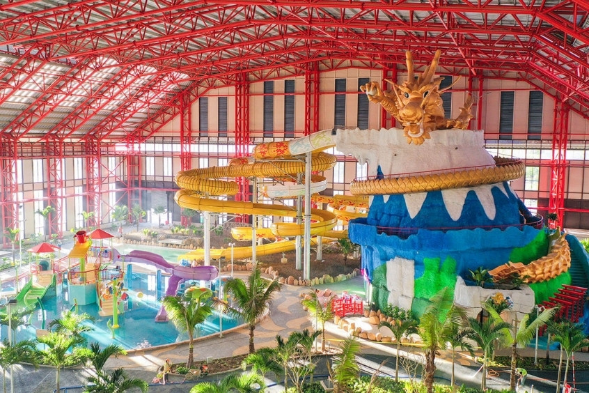 Tham quan đại điểm gần cầu