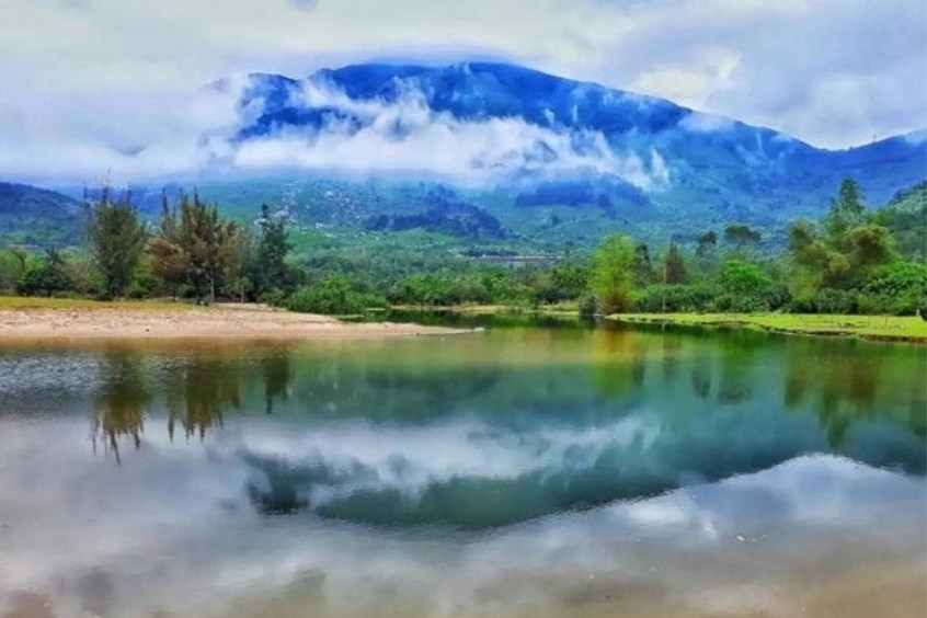 Bãi biển Làng Vân