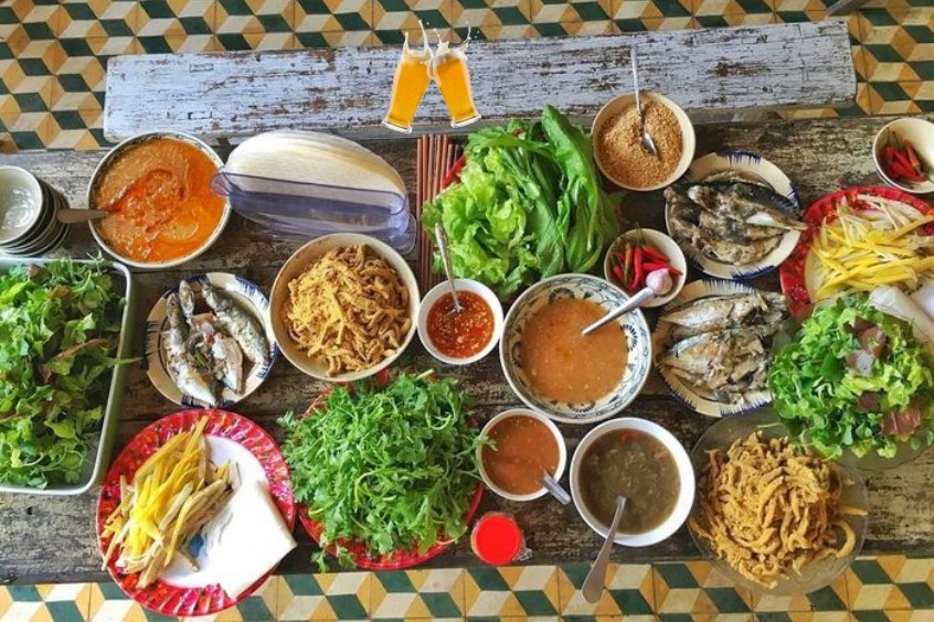 Thưởng thức gỏi cá Trích