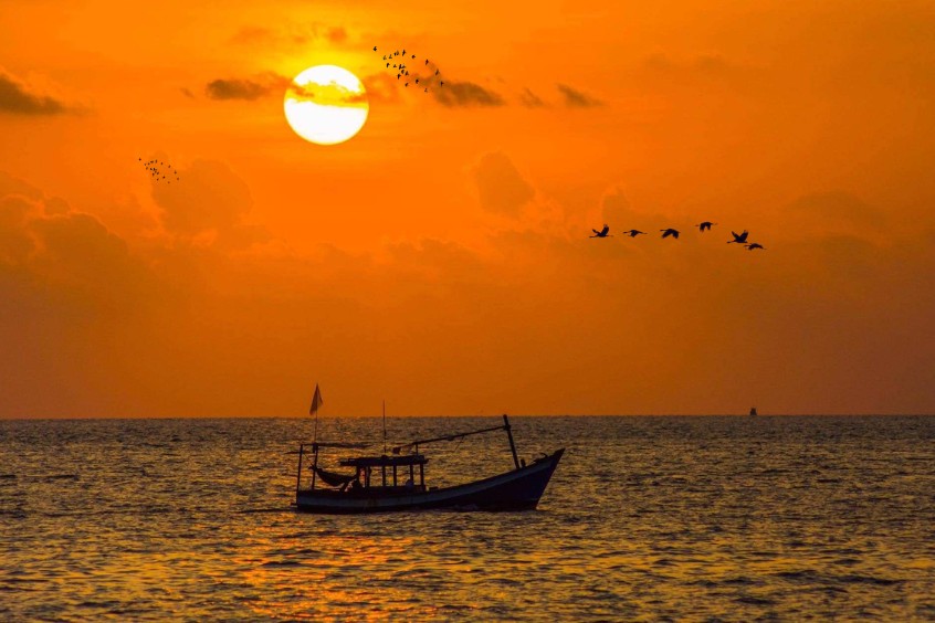 Hoàng hôn trên biển