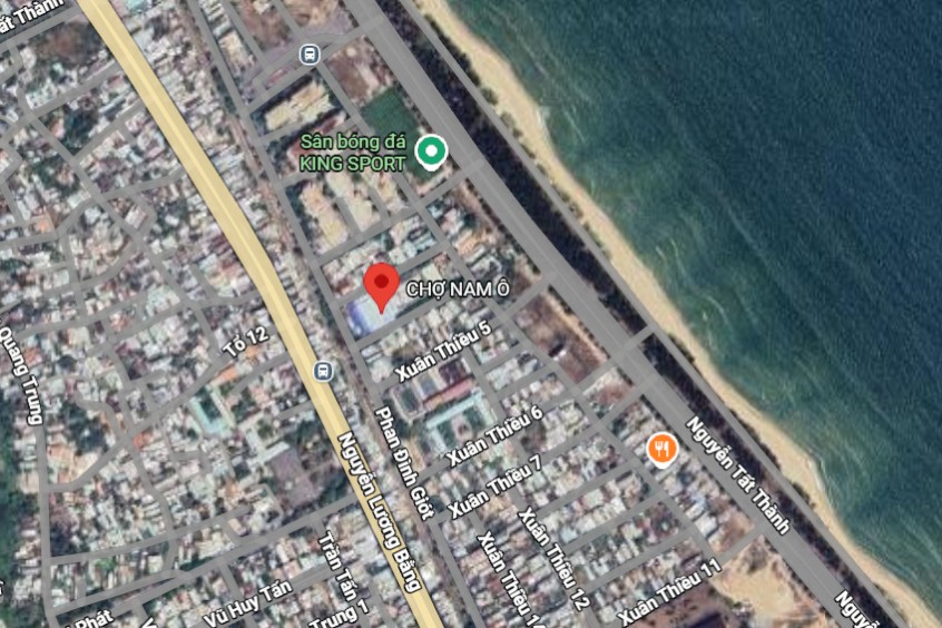 Cách trung tâm thành phố 17km về phía Tây Bắc 